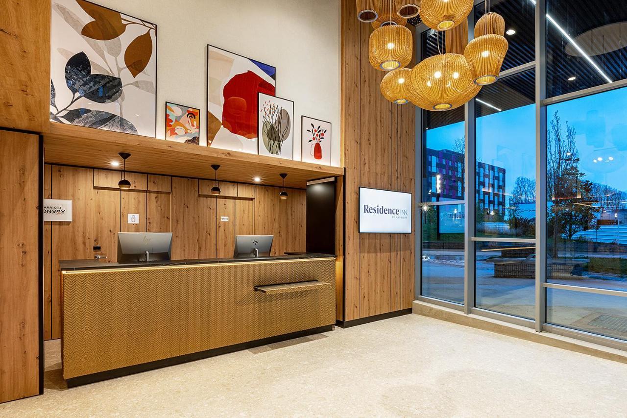 Residence Inn By Marriott Paris Charles De Gaulle Central Airport Роаси ан Франс Екстериор снимка